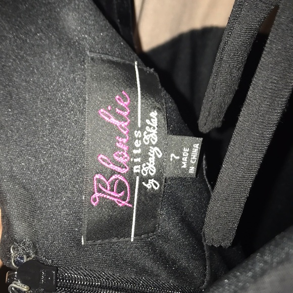 Dress - Picture 8 of 8